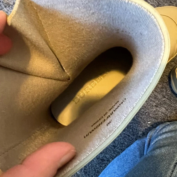 Burberry Big Buckle Rain Boots, size 36 - Picture 12 of 16